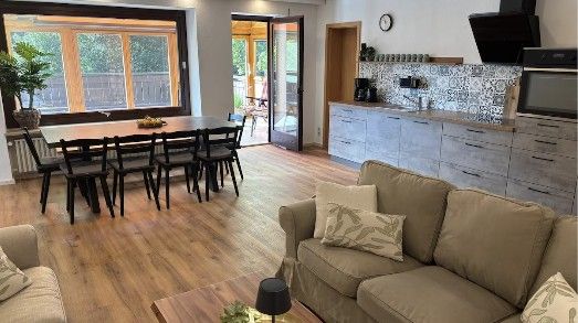 Foto: Ferienwohnung im Grünen mit Wintergarten